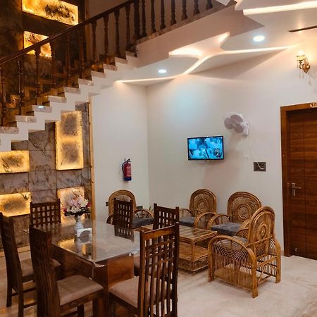 Amritam Palace A Luxury Ac Home Stay Ringas Exterior foto